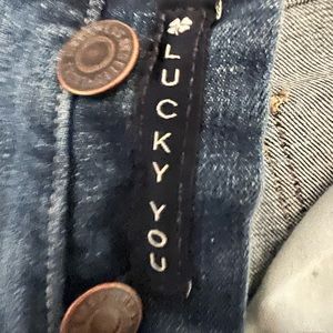 Lucky jeans so comfortable size 12/31